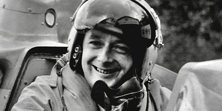 DONALD CAMPBELL IN BLUEBIRD : 1958